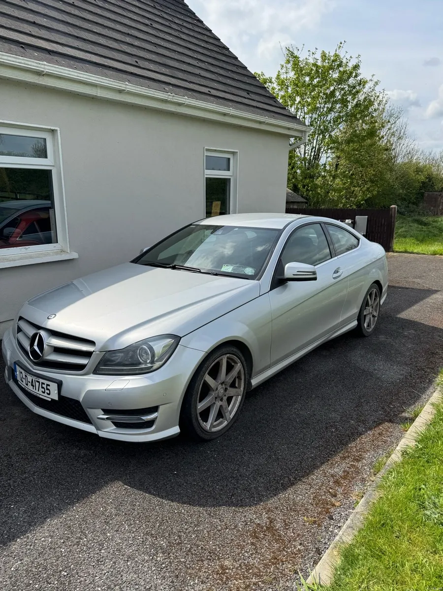 Mercedes-Benz C-Class 2012 - Image 2