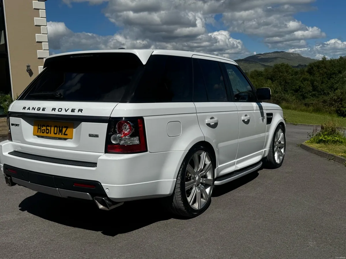 Range Rover sport - Image 2