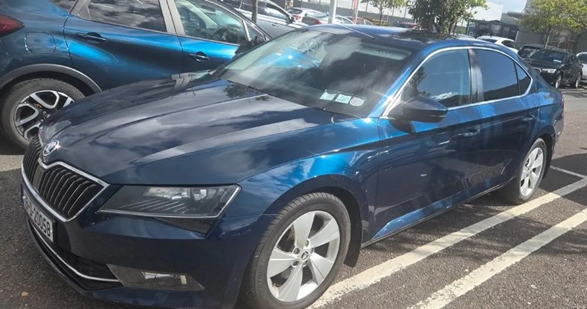 2016 Skoda Superb - Image 4