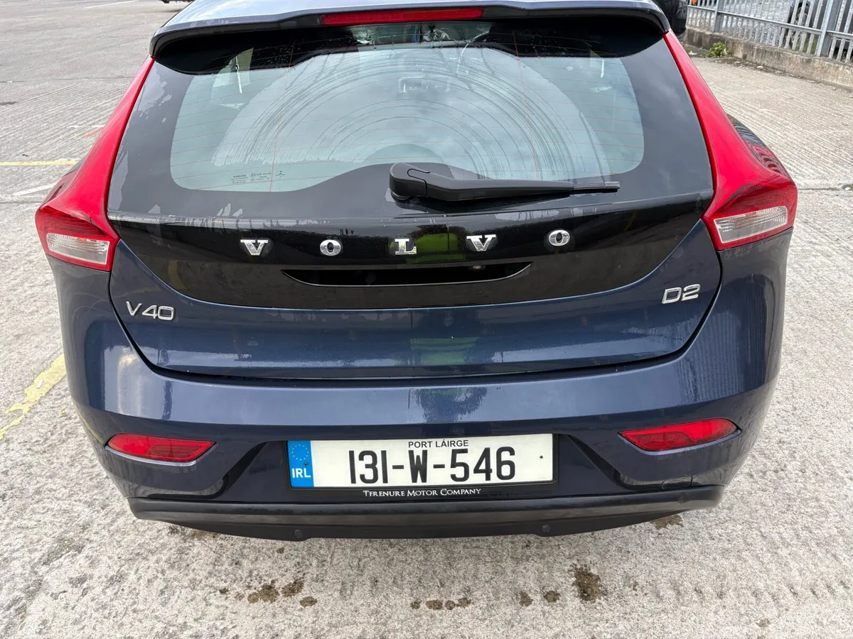 Volvo v40 - Image 5