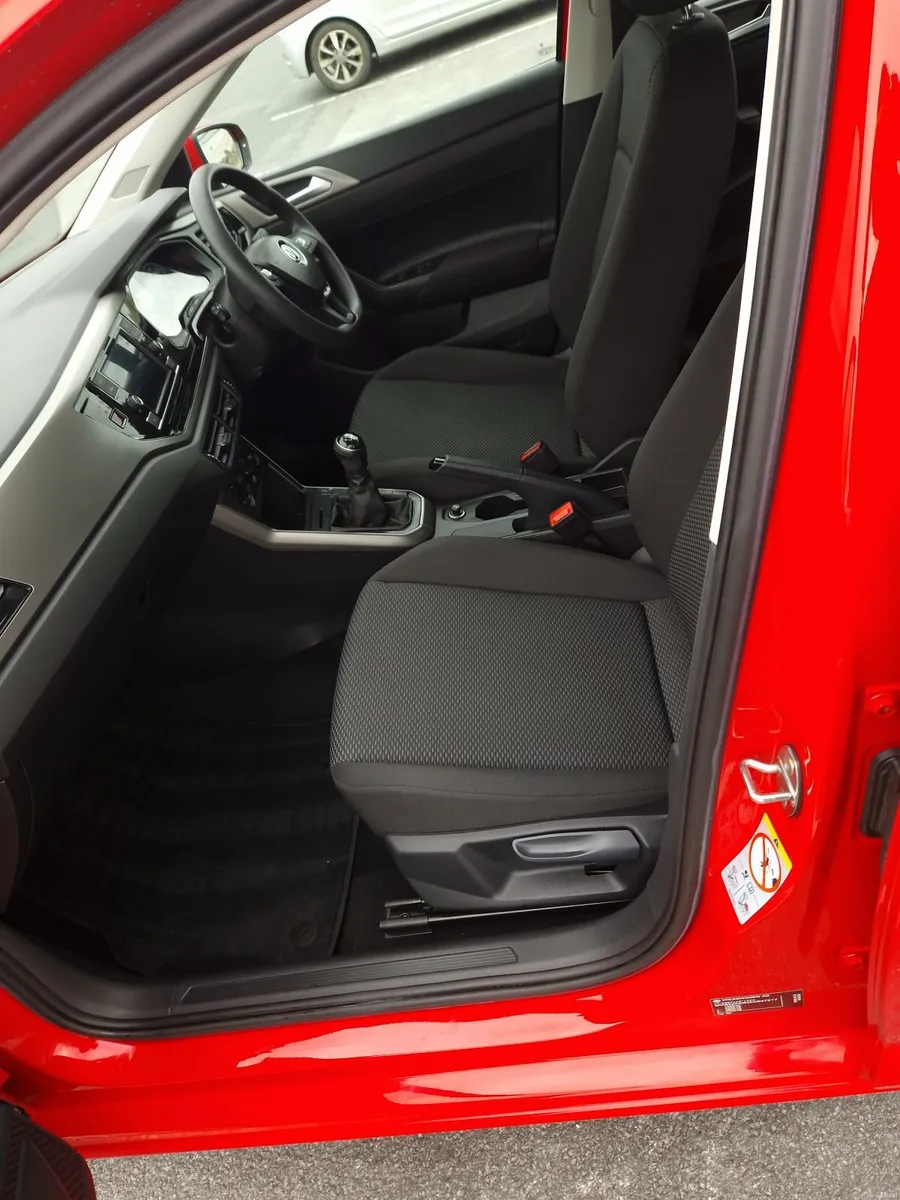 Volkswagen Polo 2019 1.0L Petrol - Image 6