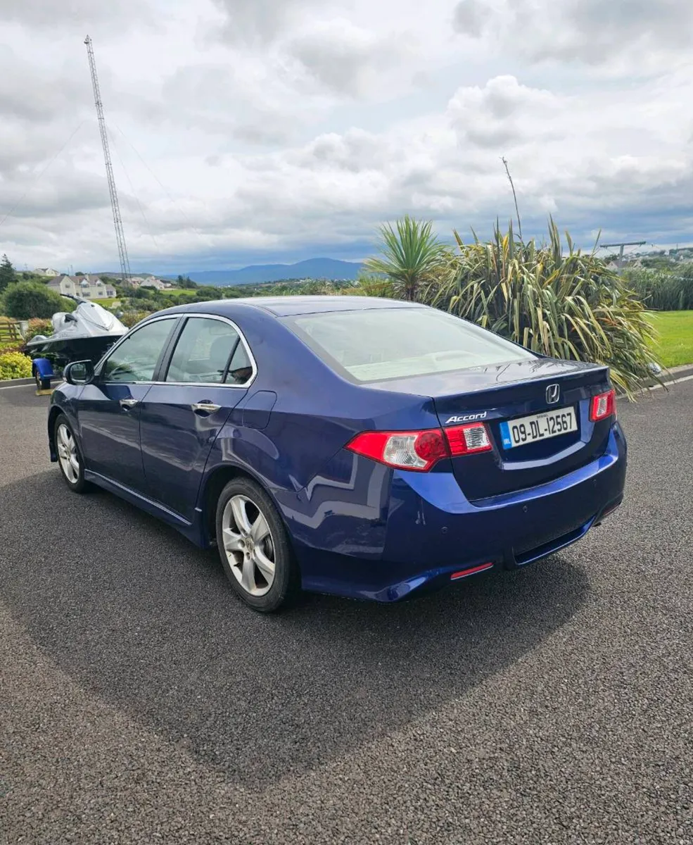Honda Accord 2.2 i-DTEC - Image 2