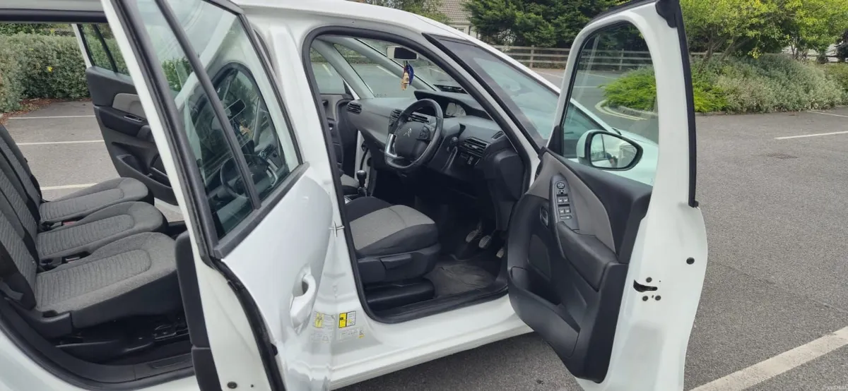 Citroen Grand C4 Picasso 2015 - Image 6