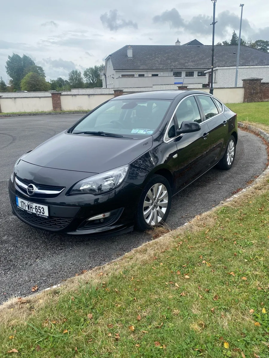 Opel Astra 2017 - Low Mileage - Image 1