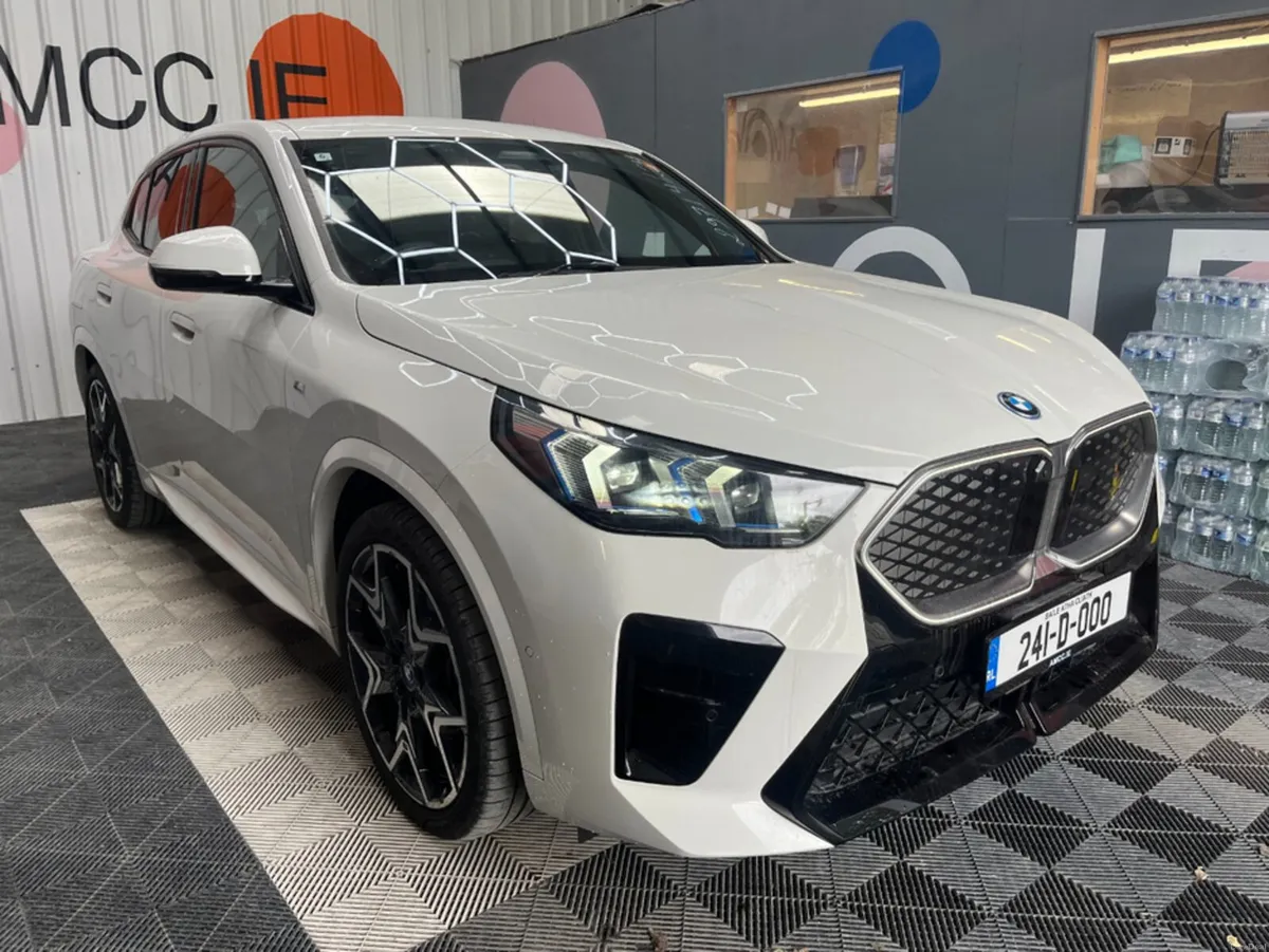BMW iX2 2024 BMW Ix2 4WD XDRIVE 30 M-SPORT AUTOMAT - Image 1