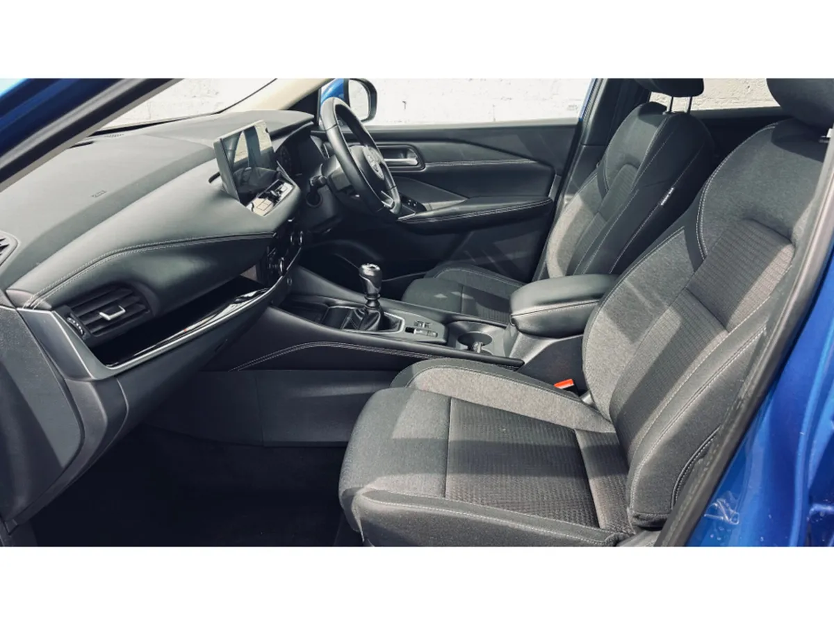 Nissan Qashqai FULL HISTORY 1.3 HYB SV PREMIUM GLA - Image 3