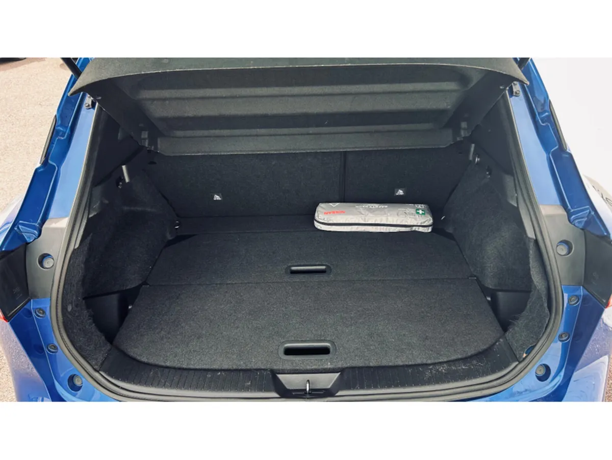 Nissan Qashqai FULL HISTORY 1.3 HYB SV PREMIUM GLA - Image 5