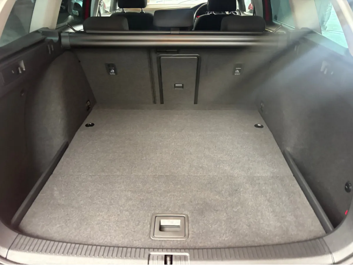 Volkswagen Golf 1.2 TSI automatic blue motion - Image 3