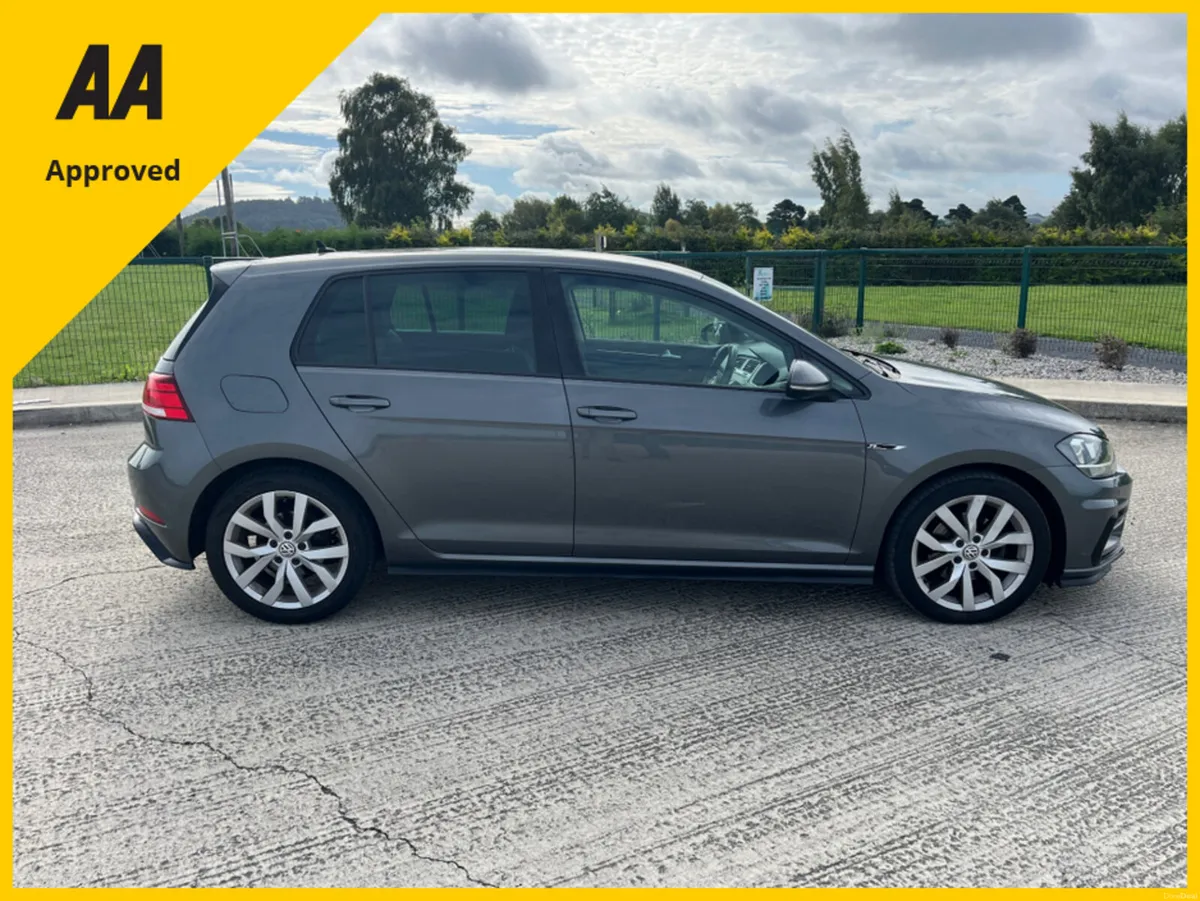 Volkswagen Golf HIGHLINE 1.6 TDI MANUAL 5SPEED 5DR - Image 2
