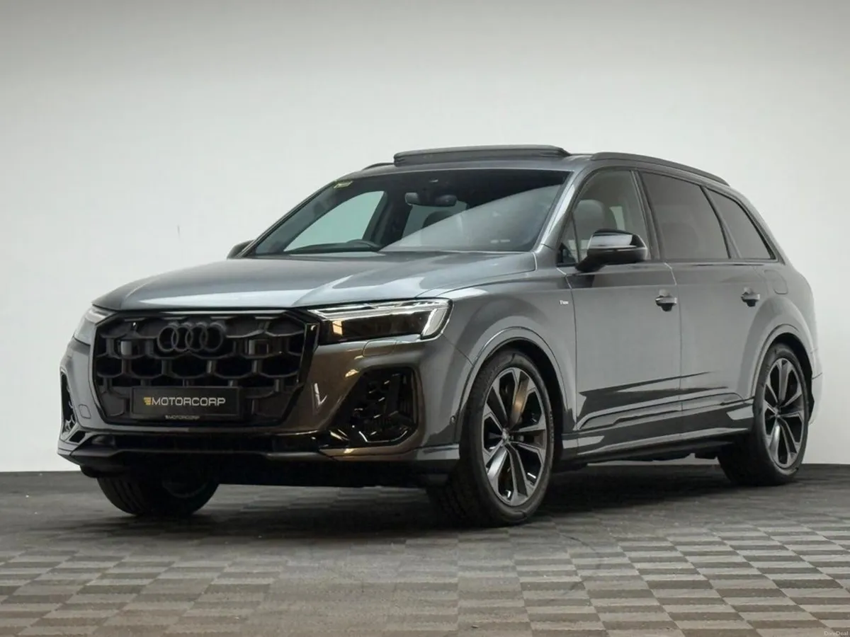 Audi Q7 S LINE BLK ED 55 TFSI E QUATTRO - Image 3