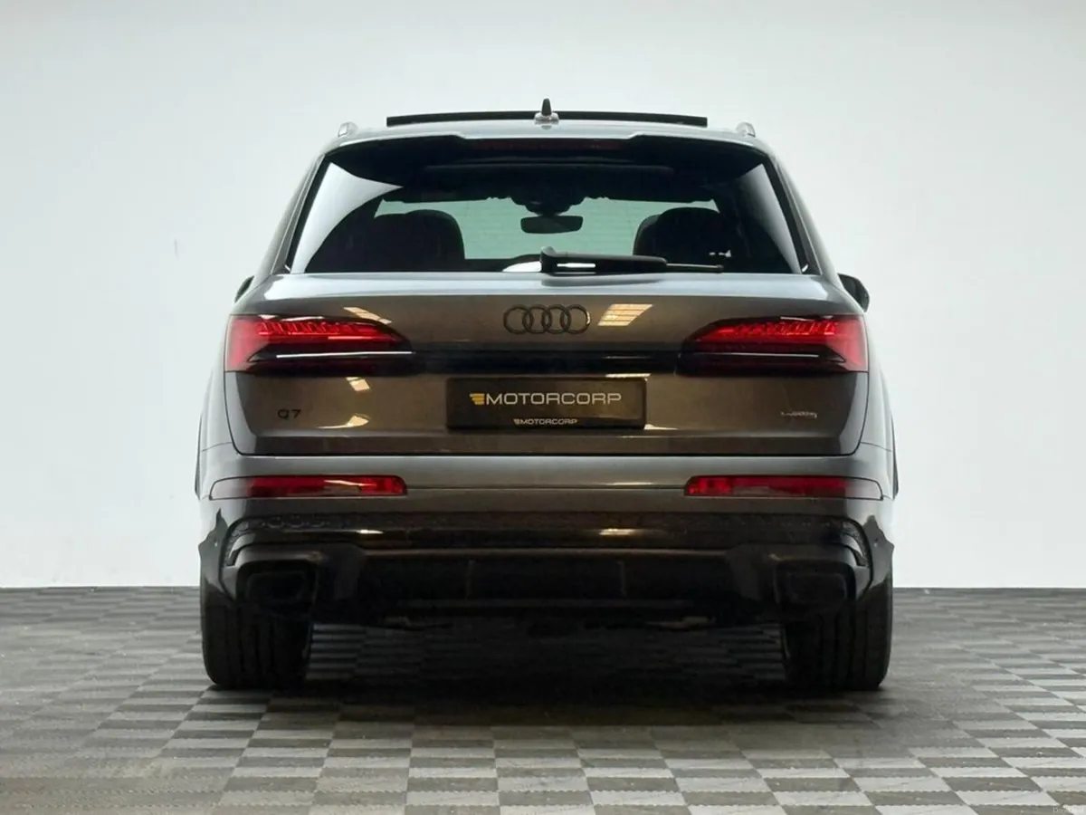 Audi Q7 S LINE BLK ED 55 TFSI E QUATTRO - Image 6