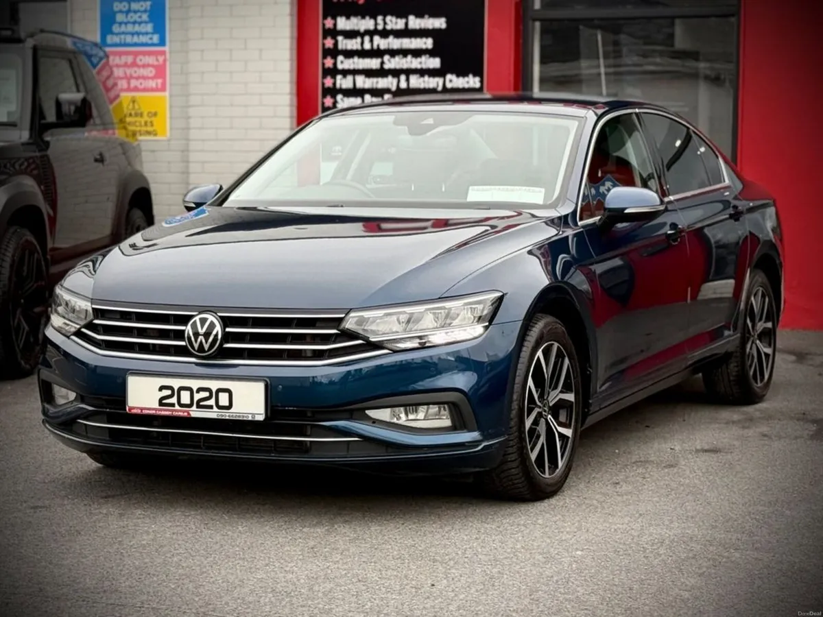 Volkswagen Passat SE NAV TDI DSG // FULL LEATHER / - Image 4