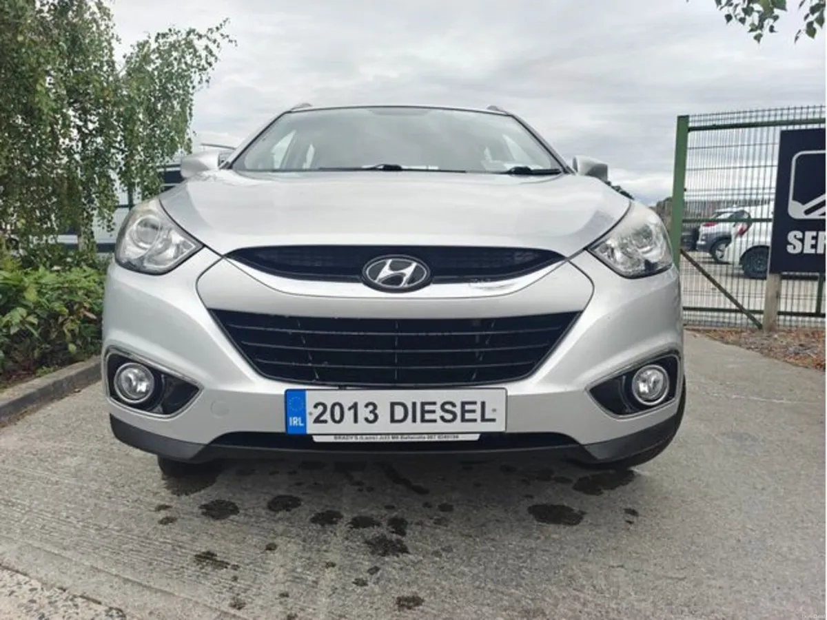 Hyundai ix35 LOW KMS, DIESEL - Image 5