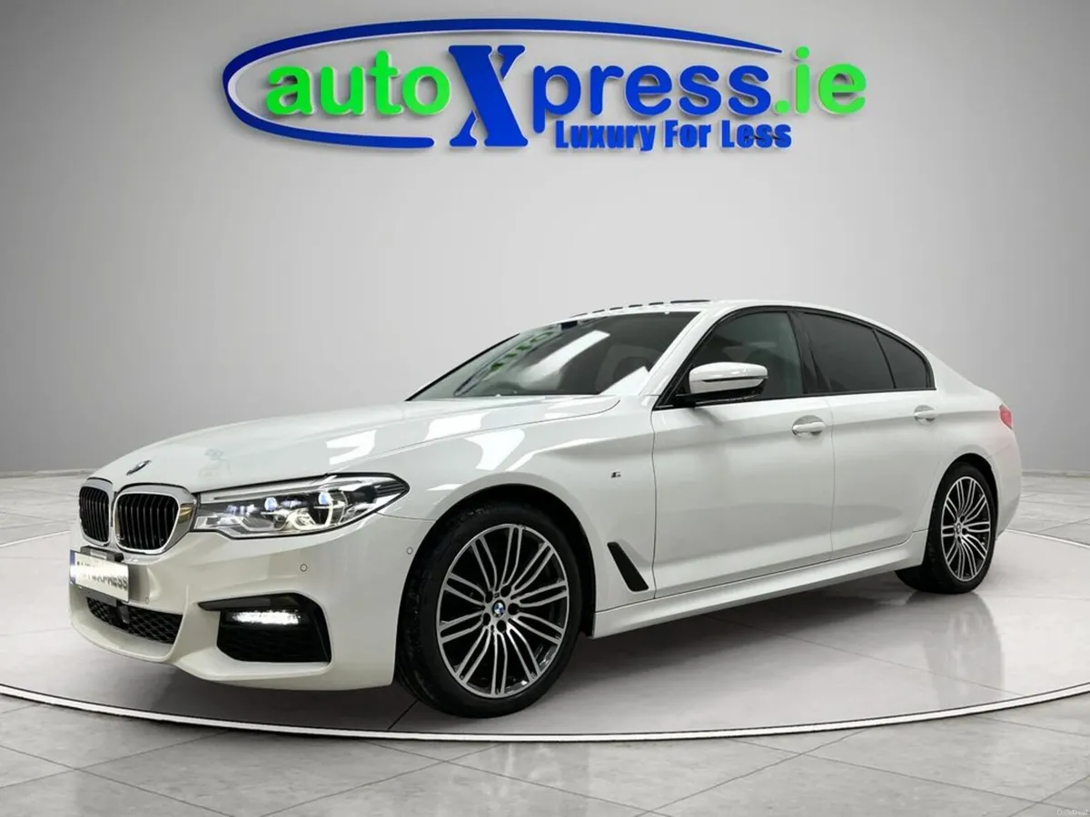 BMW 5-Series M-SPORT 523d , Panoramic sunroof, Aut - Image 5