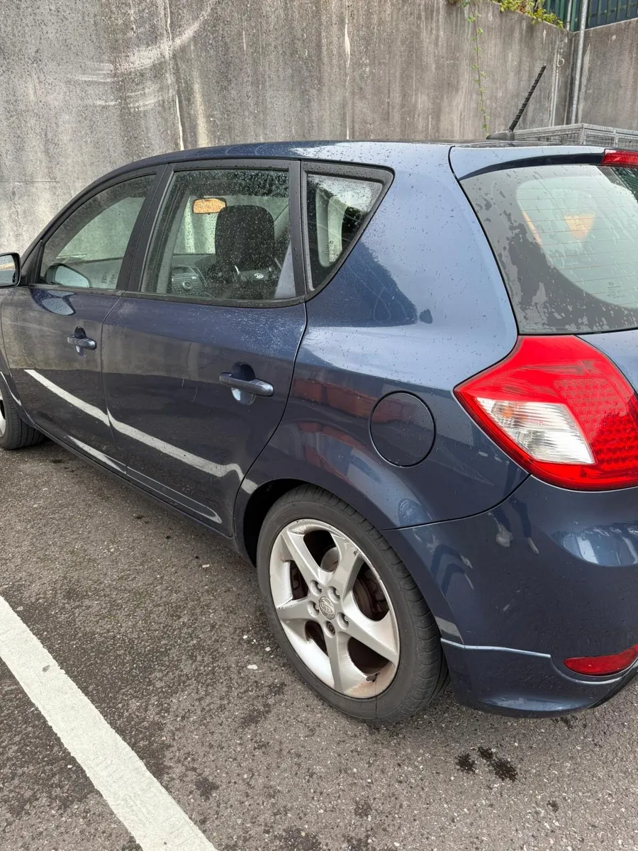 Kia Ceed 1.6 3 CRDI 5DR - Image 4