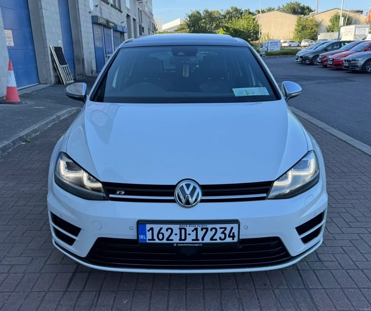 Volkswagen Golf R Oryx White - Image 1