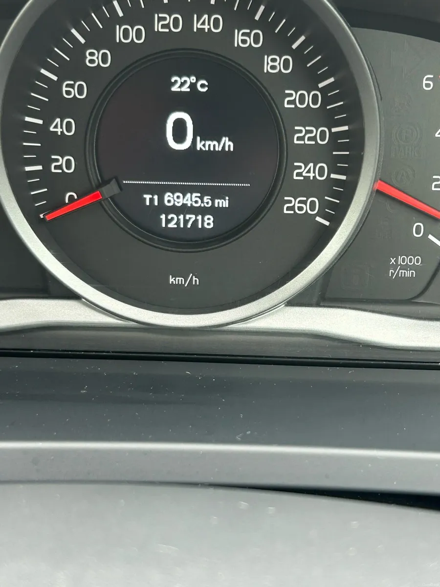 2016 Volvo S60 2.0DSL SE (NEW NCT 09/27) - Image 3