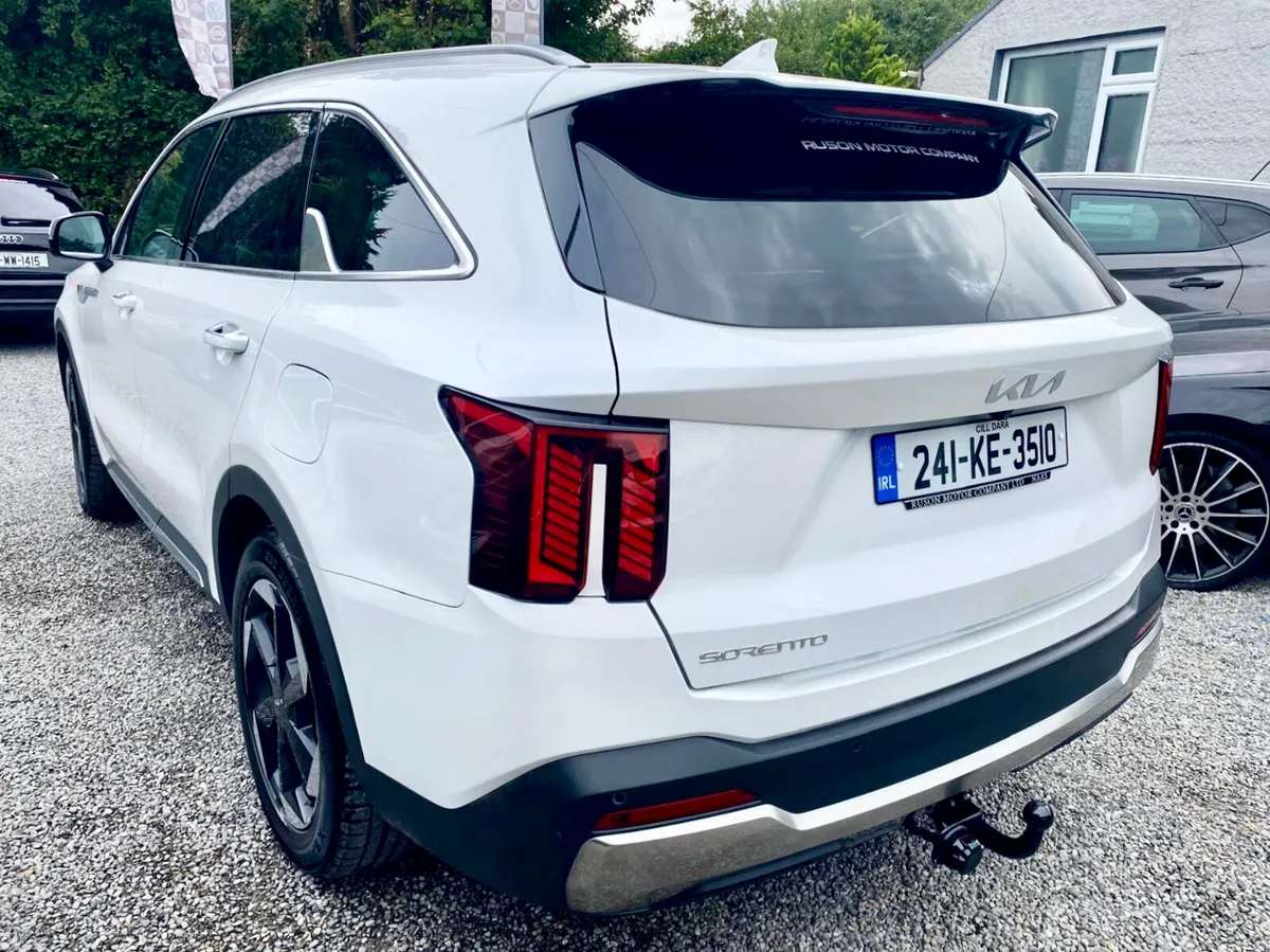 (241) Kia Sorento PE Facelift 2.2 CRDi Automatic 7 - Image 3