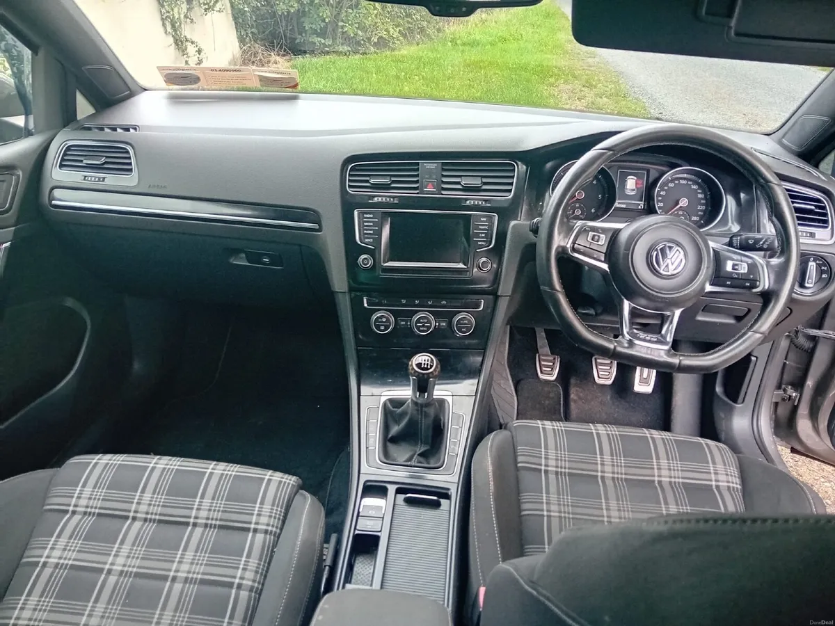 Volkswagen Golf 2015 - Image 5