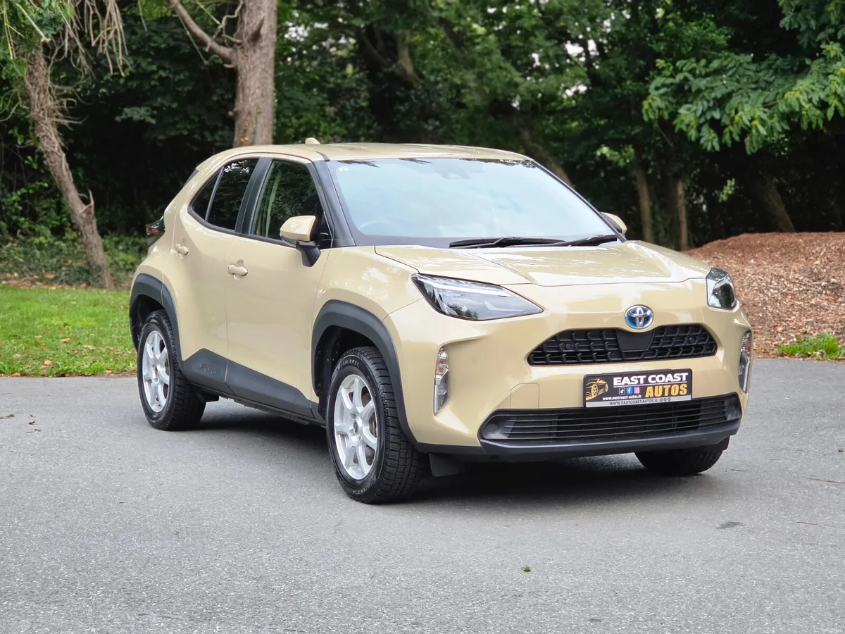 2022 Toyota Yaris Cross 1.5 Petrol Hybrid Auto - Image 6