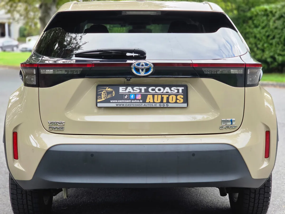 2022 Toyota Yaris Cross 1.5 Petrol Hybrid Auto - Image 5