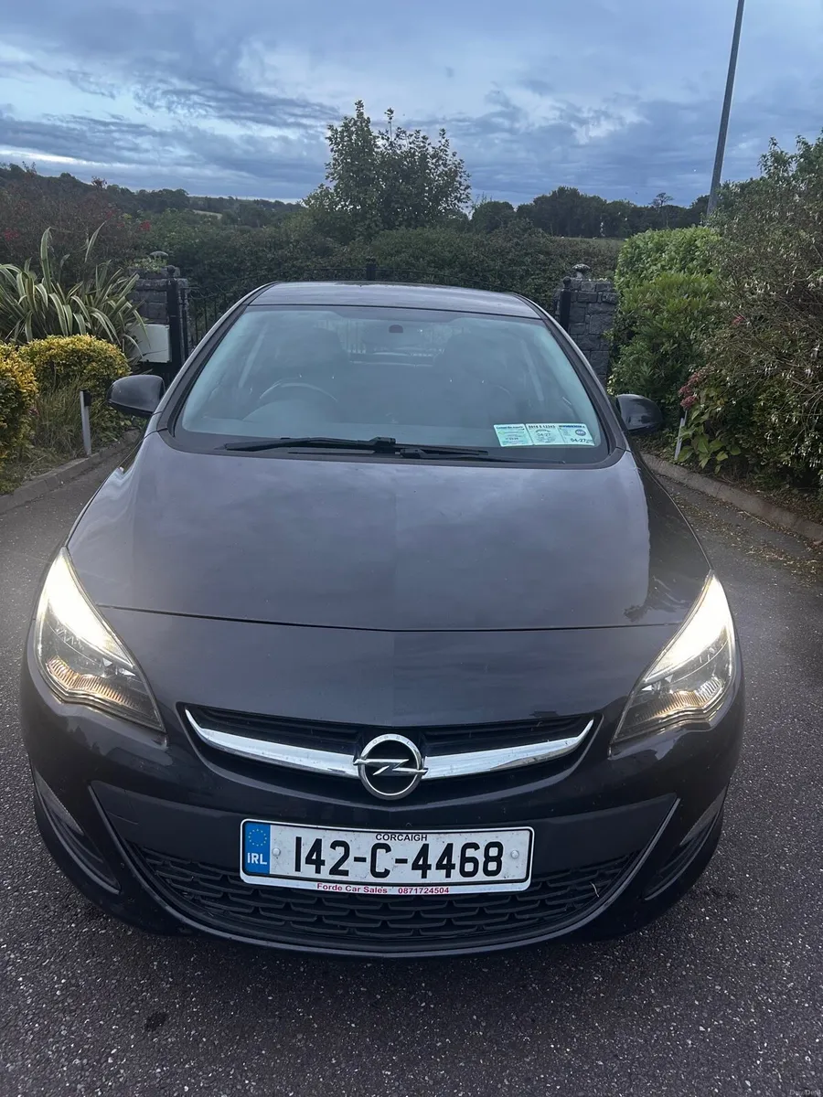 Opel Astra 1.6 - Image 1