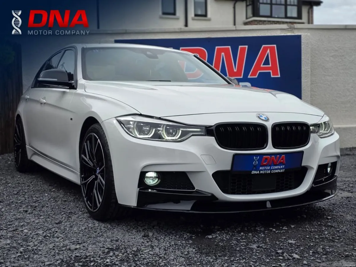 BMW 3-Series 320i MSPORT - LOW KMS - M PERFORMANCE - Image 1