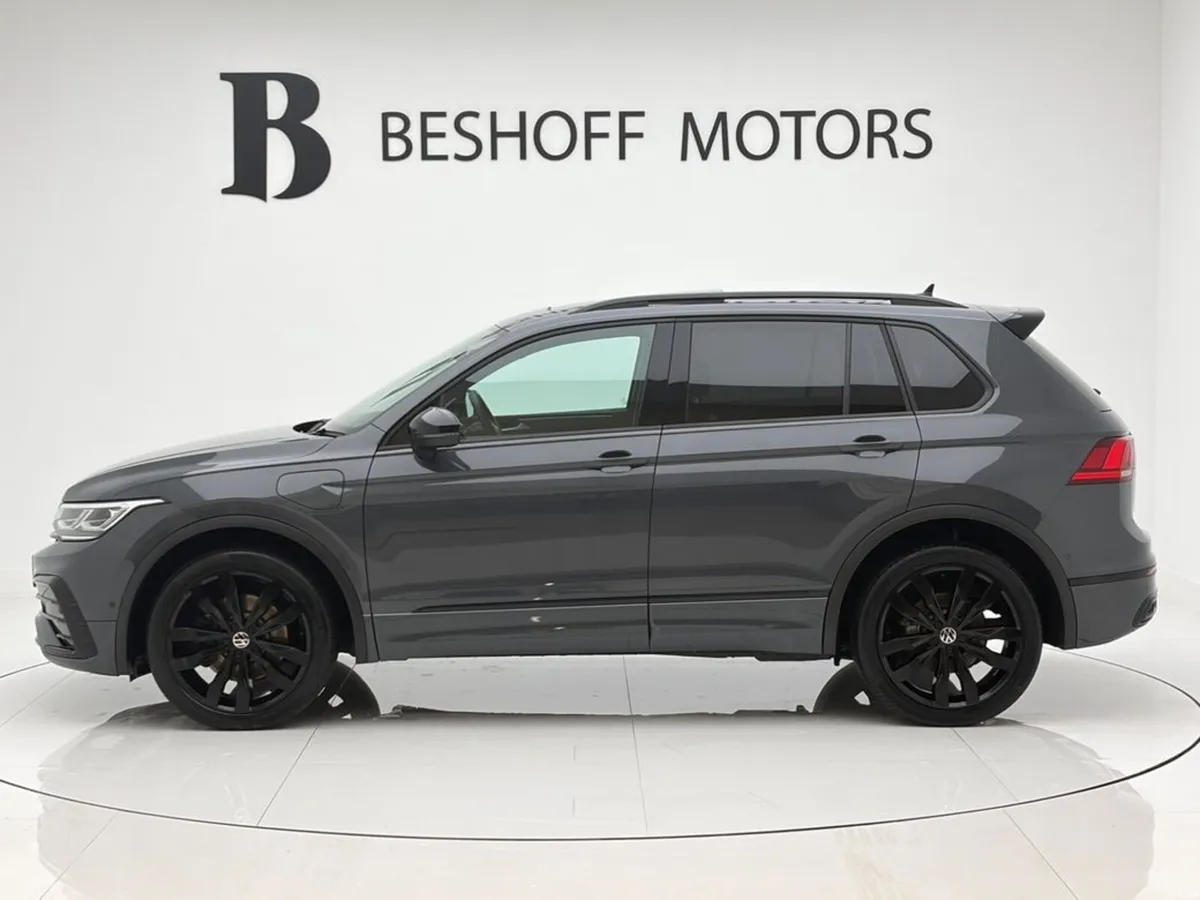 Volkswagen Tiguan BLACK EDITION TSI DSG=PAN ROOF// - Image 2
