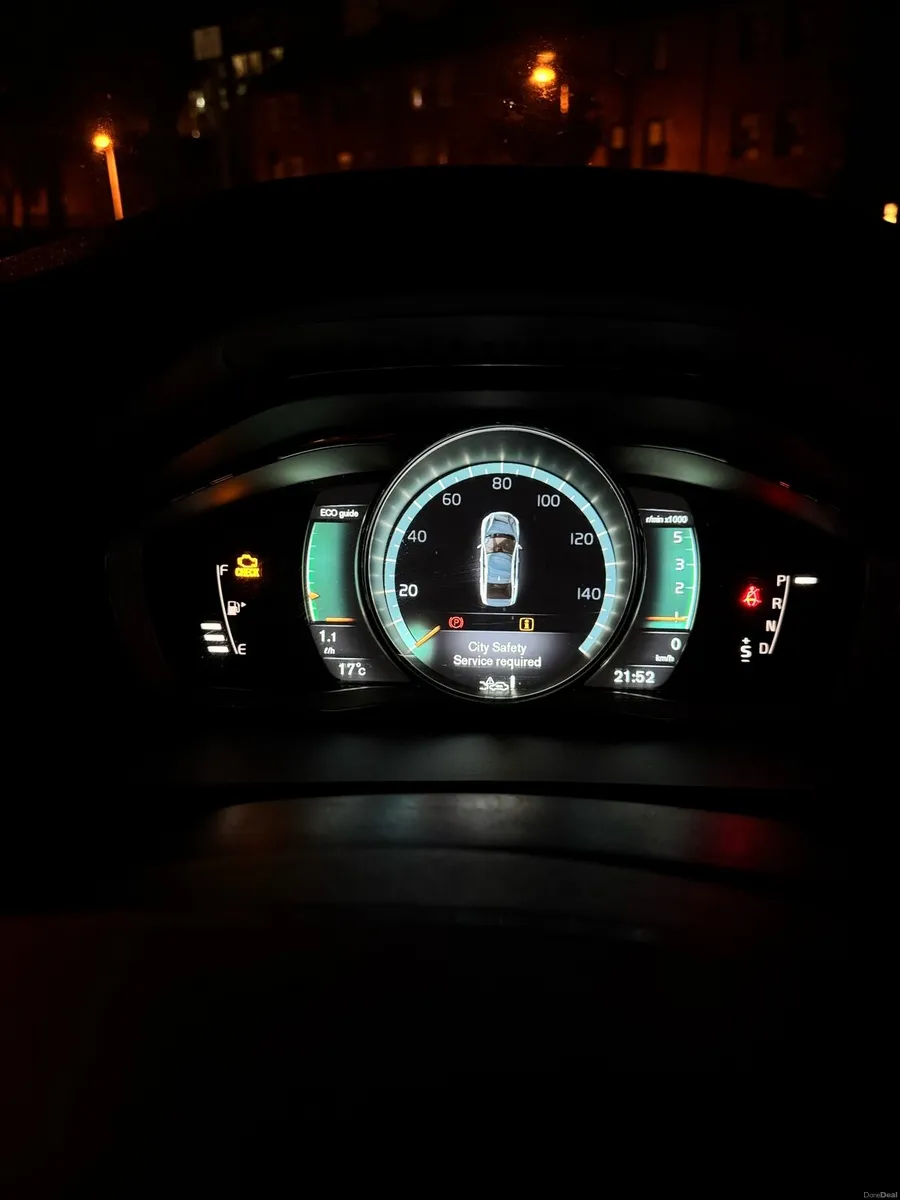 142 Volvo S60 Diesel Automatic - Image 6