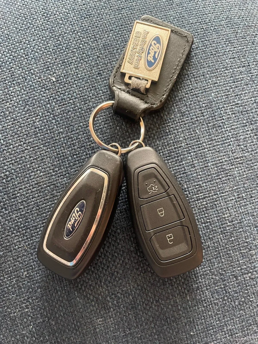 Ford Focus Titanium 1.5 TDCi Estate - Image 5