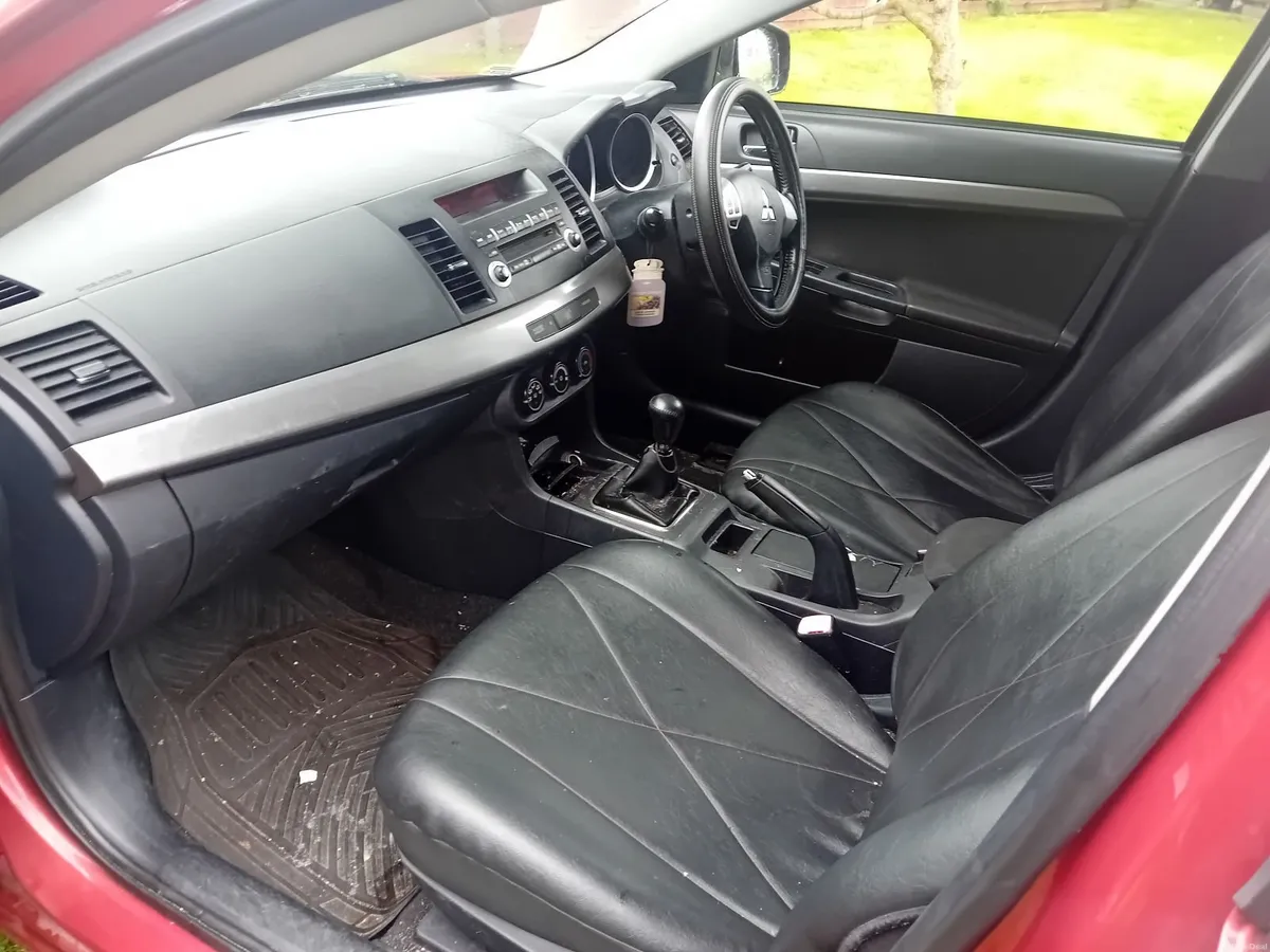Mitsubishi Lancer 2010 - Image 6