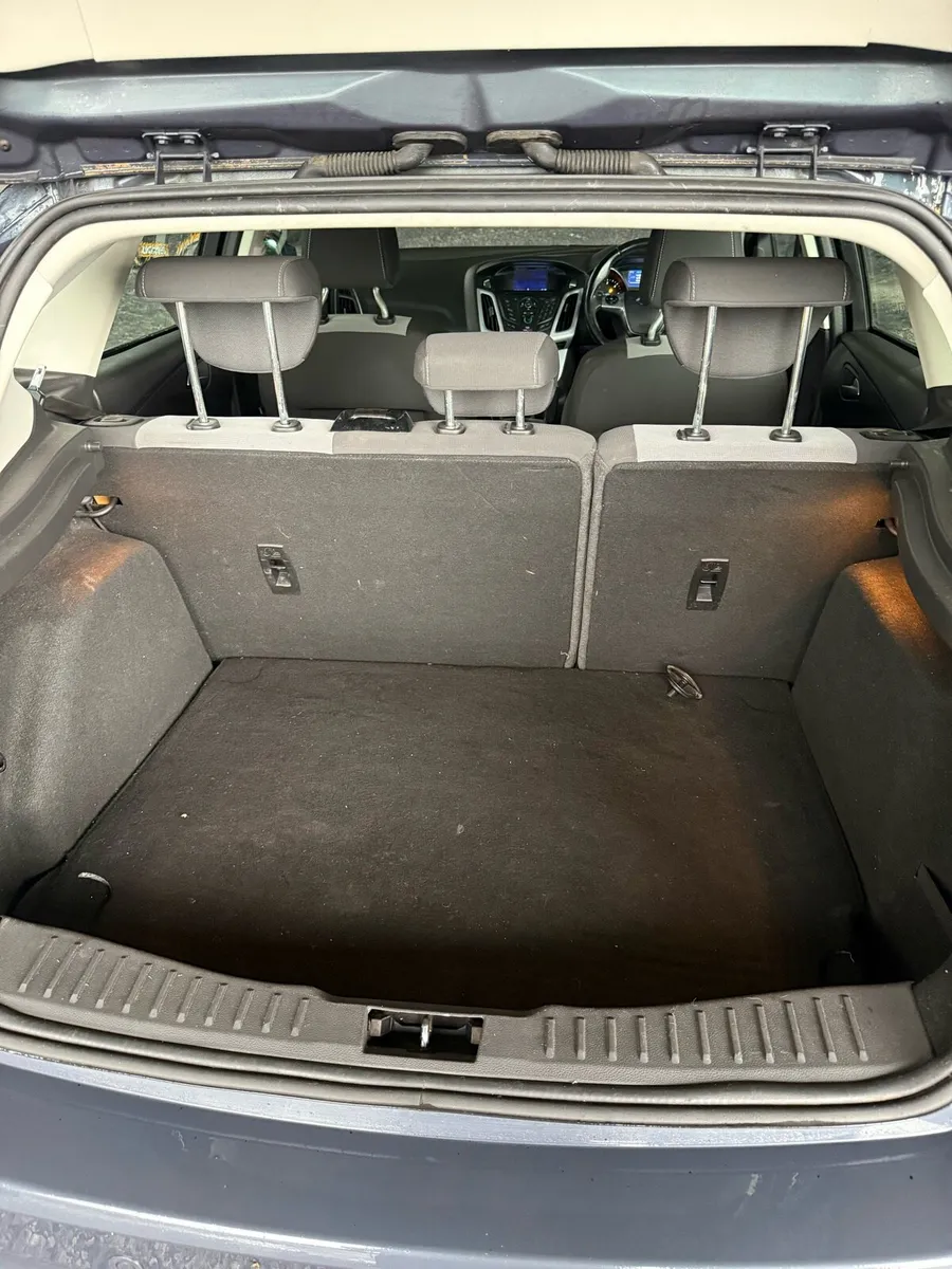 Car - Image 3