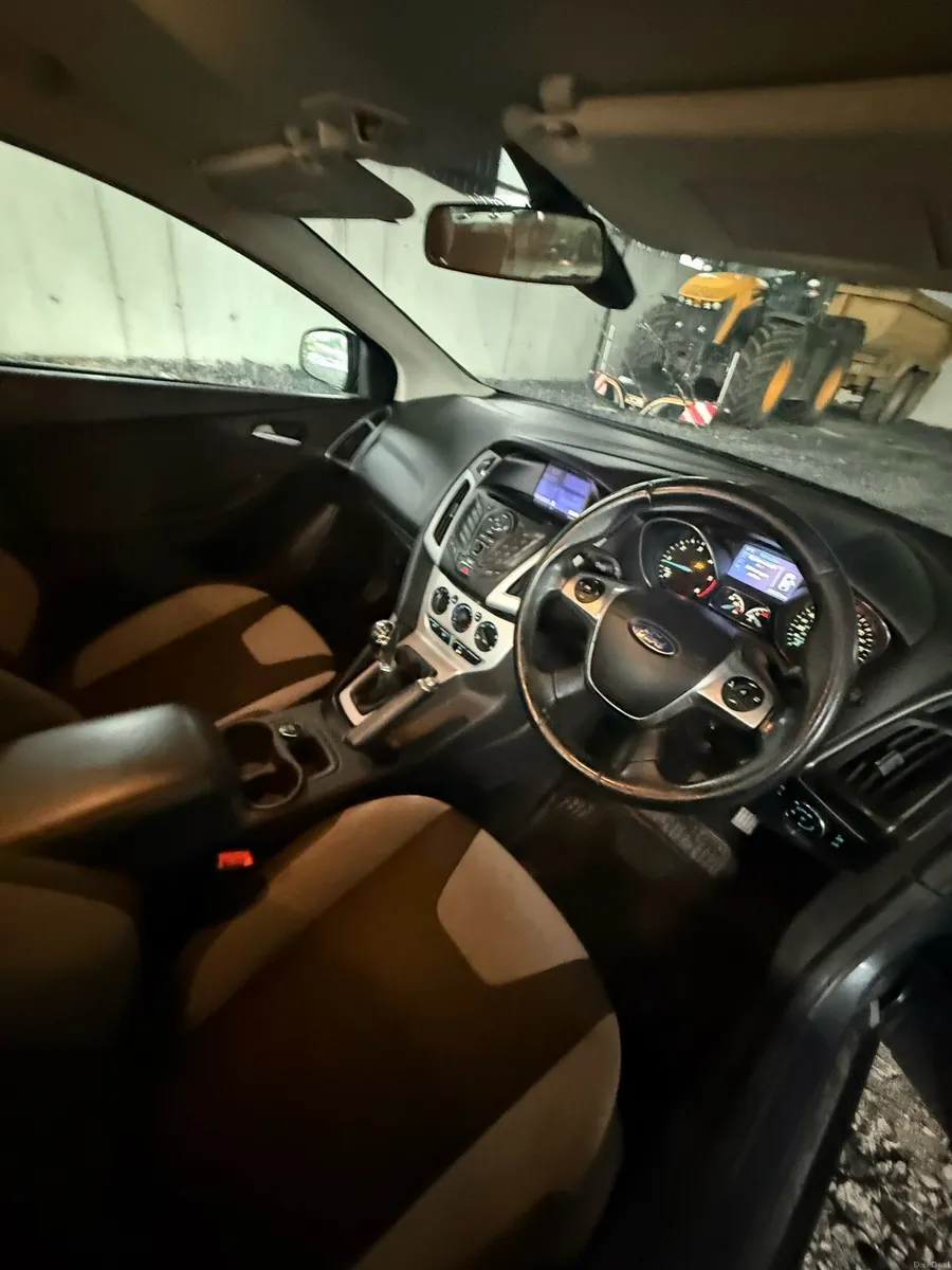 Car - Image 5