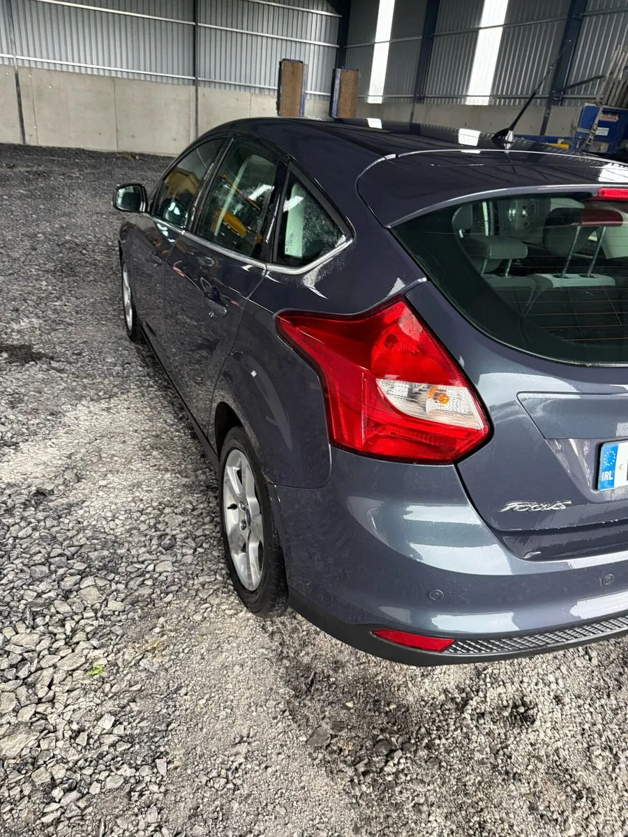 Car - Image 4