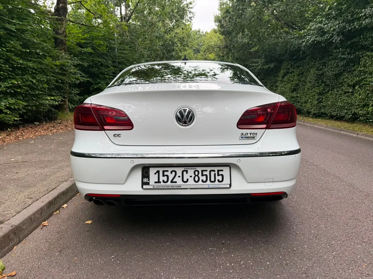 Volkswagen Passat - Image 4