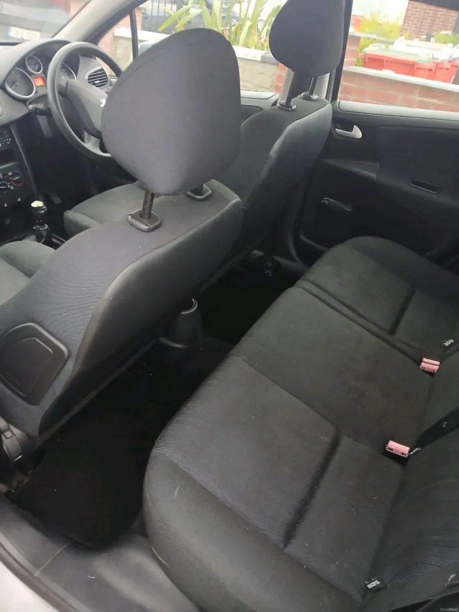 Peugeot 207 - Image 5