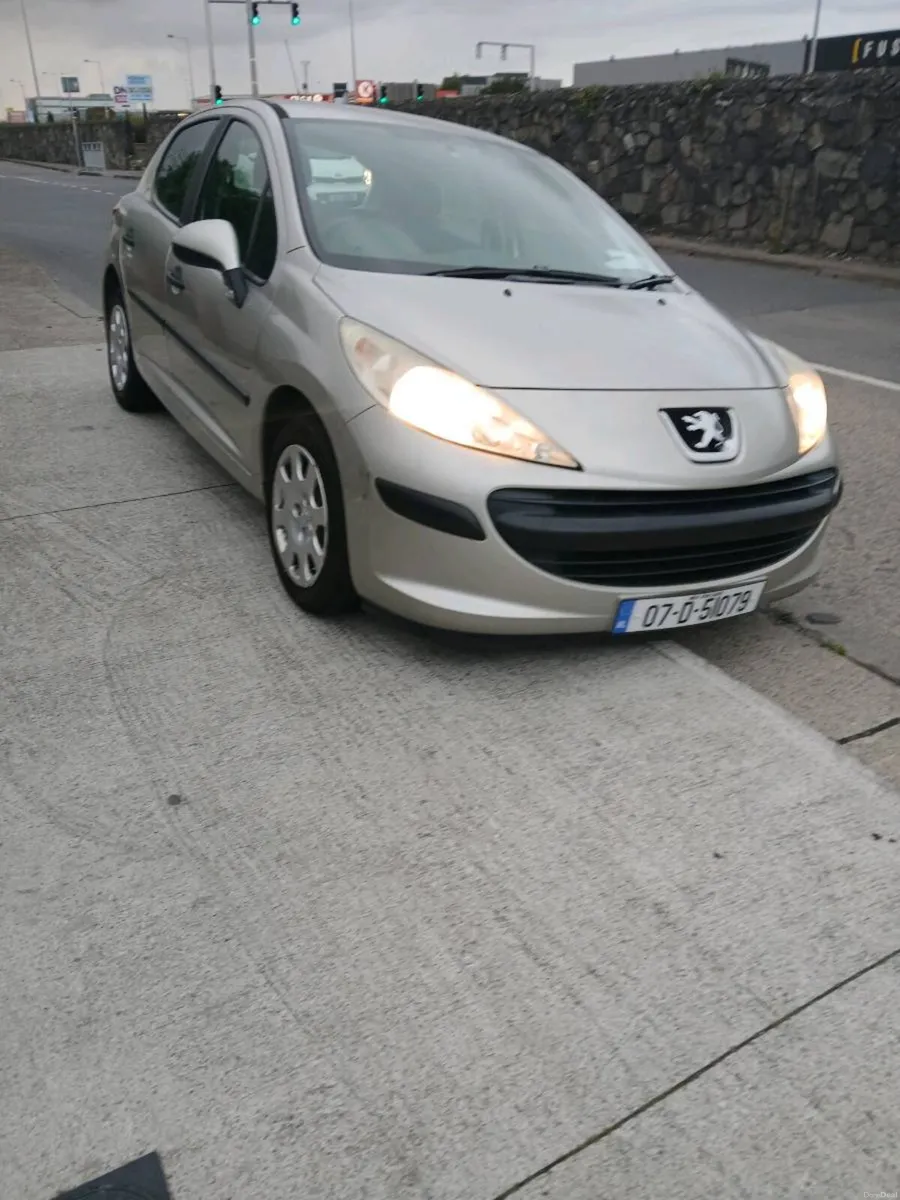 Peugeot 207 - Image 1