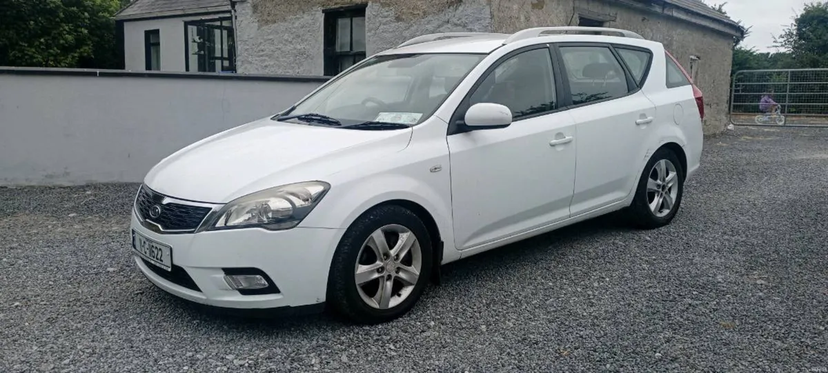 2011 Kia Ceed - Image 2