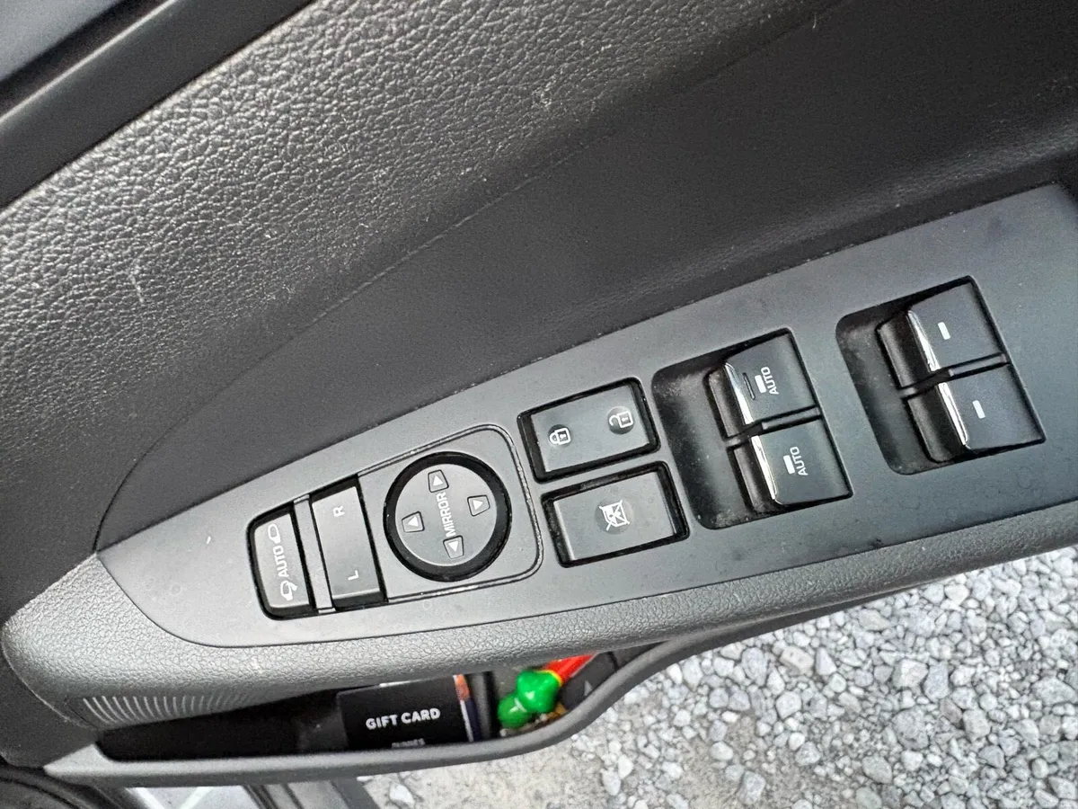 Hyundai Tuscon - Image 5