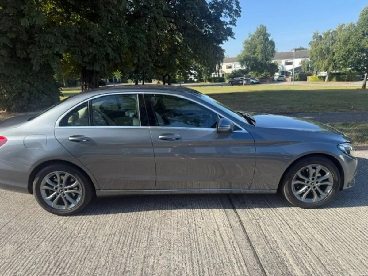 Mercedes-Benz C-Class 2018 - Image 1
