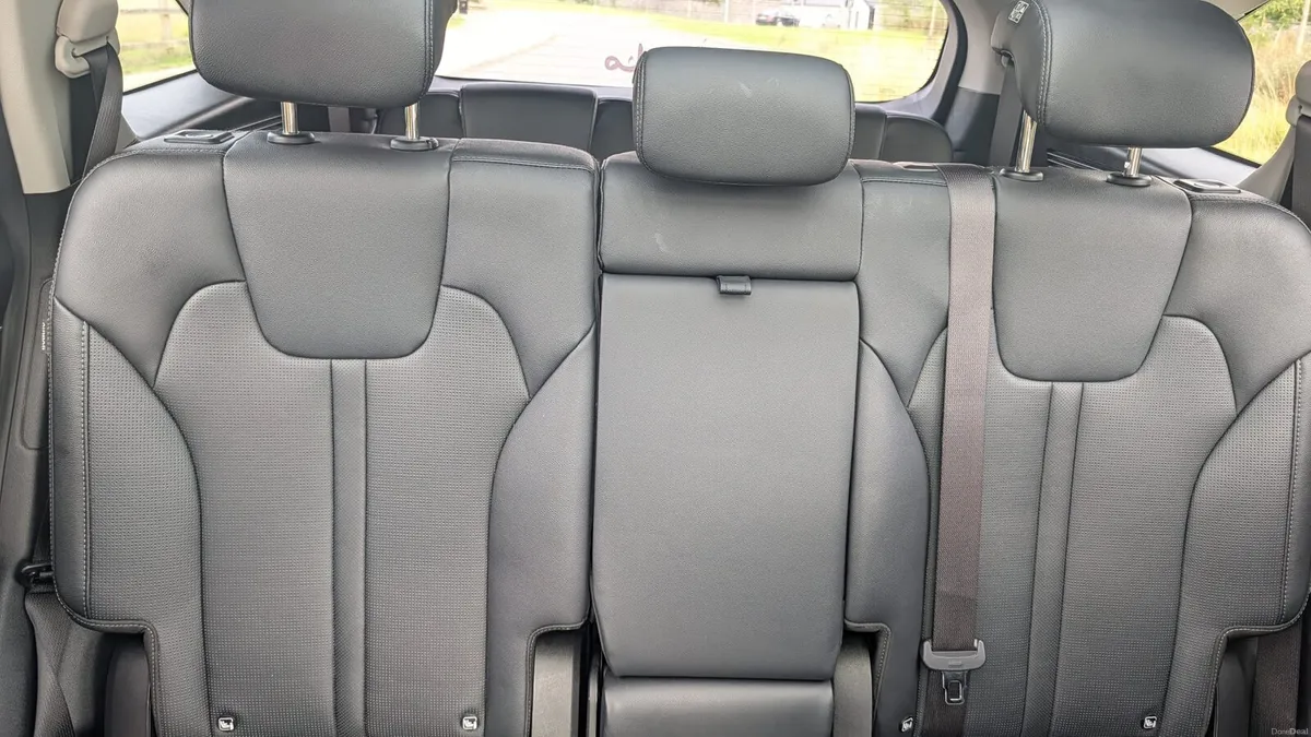 Car - Image 5