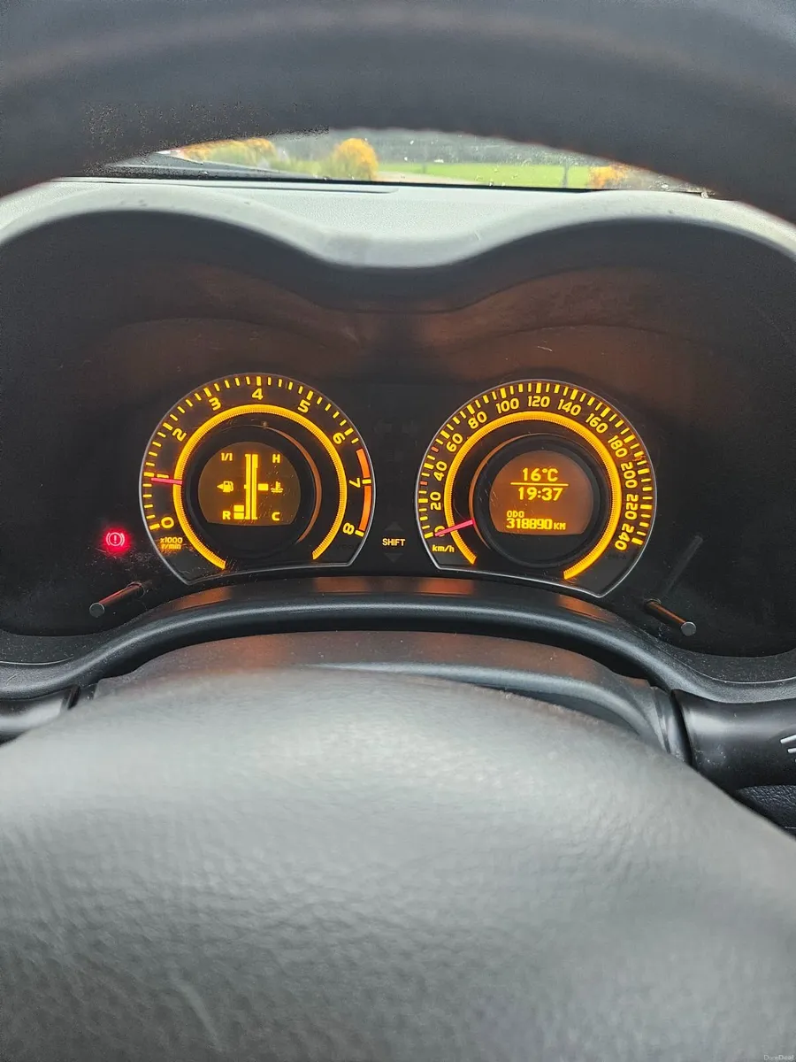 Toyota Corolla 2010 - Image 4