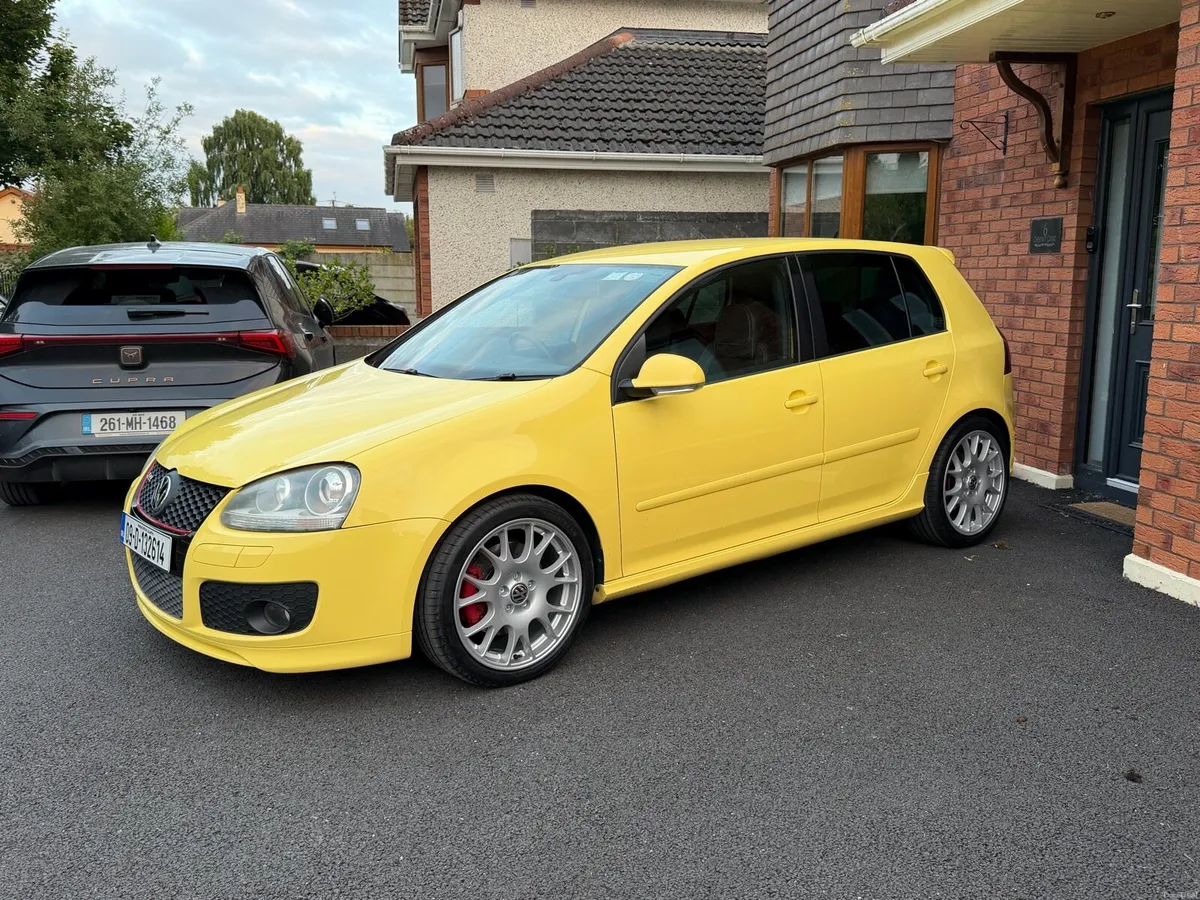 Volkswagen Golf GTI Pirelli Edition - Image 1