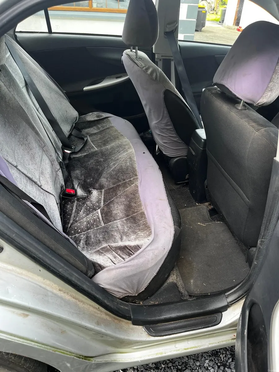 Toyota Corolla - Image 5