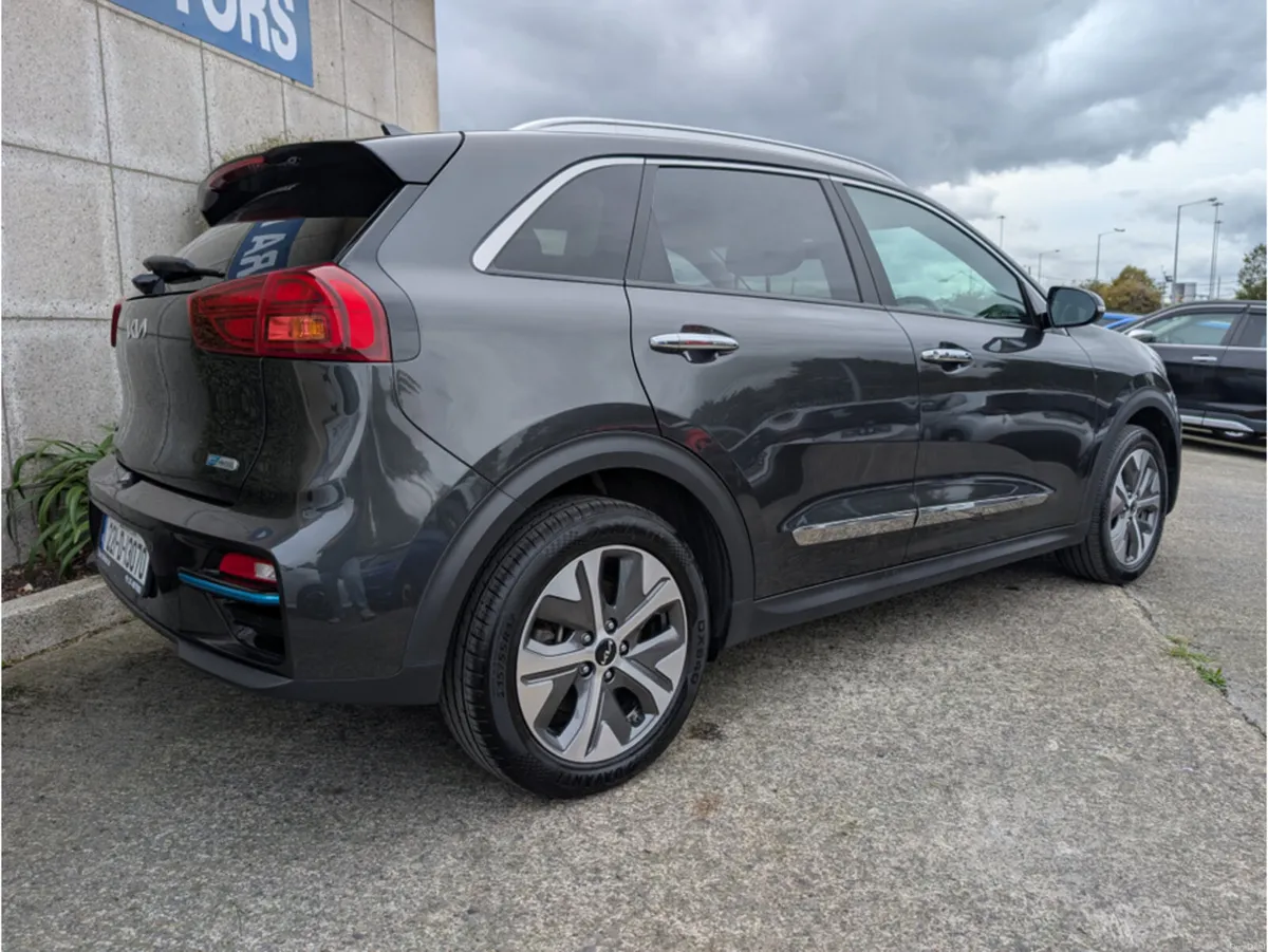 Kia Niro E-NIRO ELECTRIC //REVERSE CAMERA//SAT NAV - Image 6