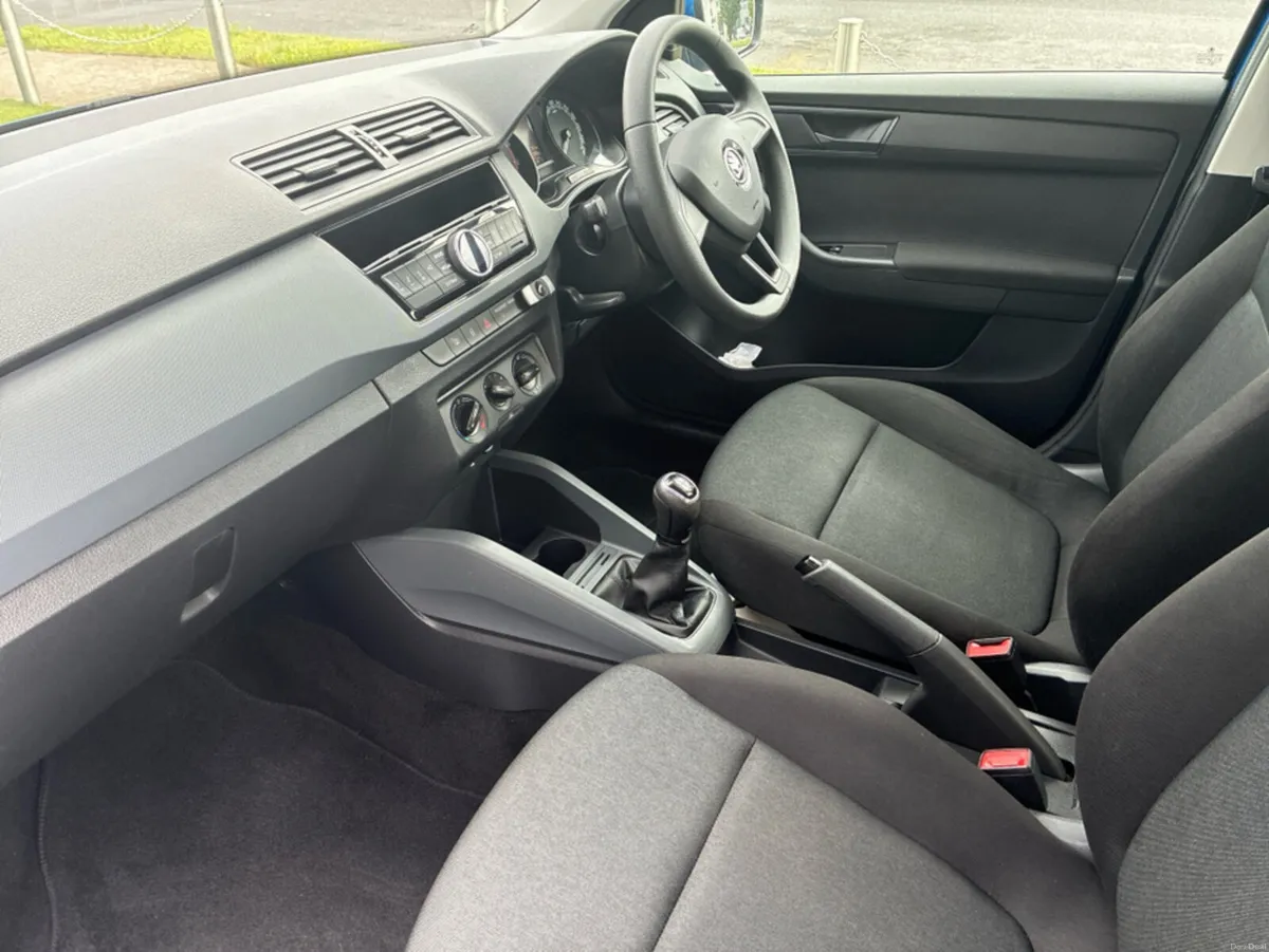 Skoda Fabia SKODA FABIA ACTIVE 1.0 MPI 75HP 4DR - Image 2