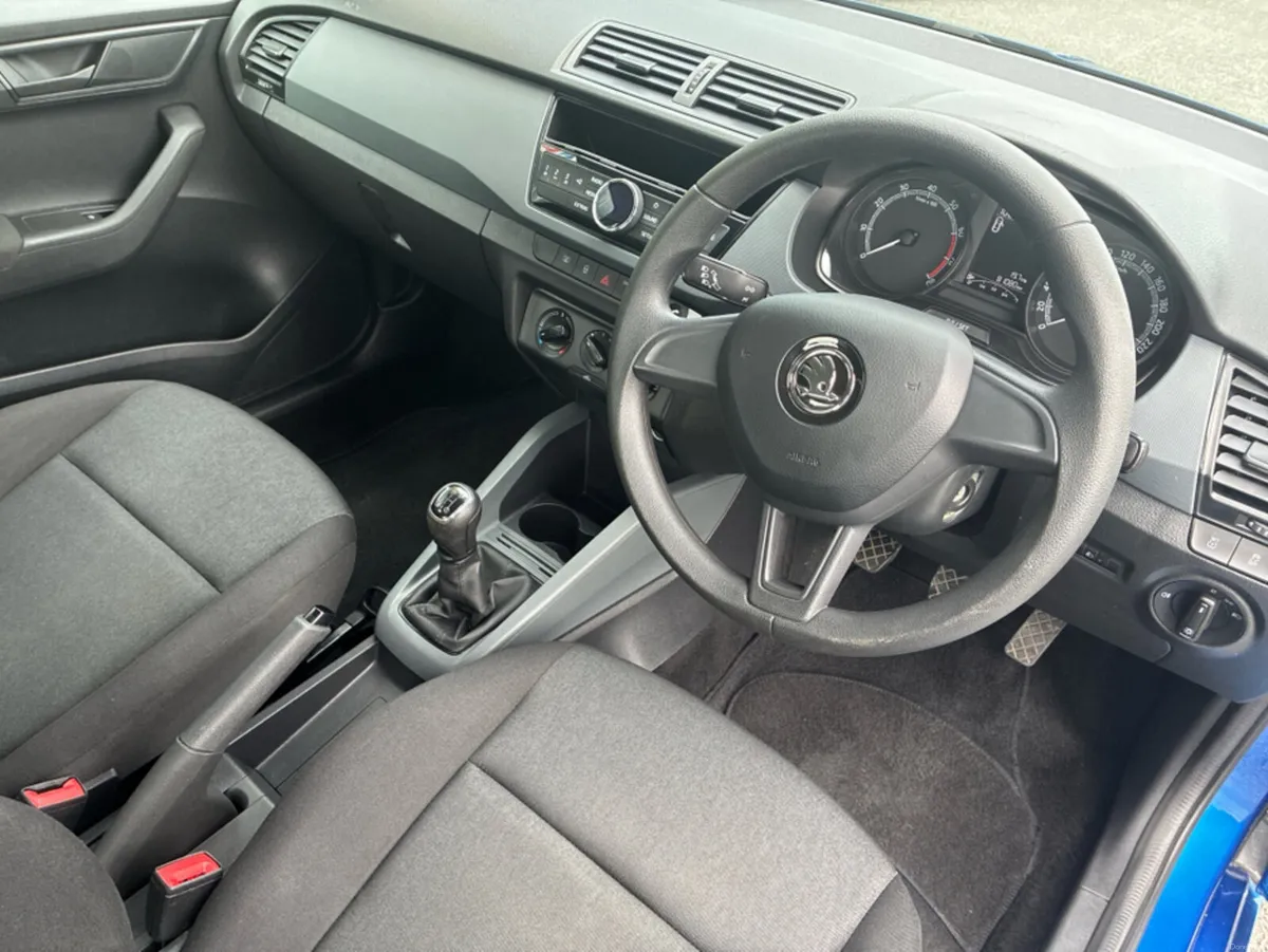 Skoda Fabia SKODA FABIA ACTIVE 1.0 MPI 75HP 4DR - Image 6