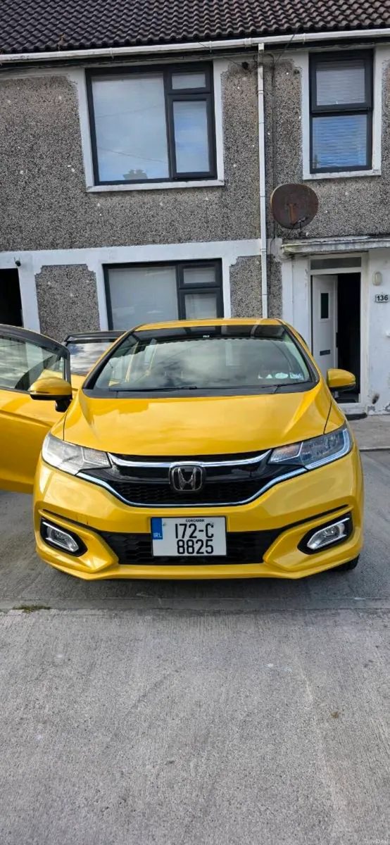 Car - Image 4