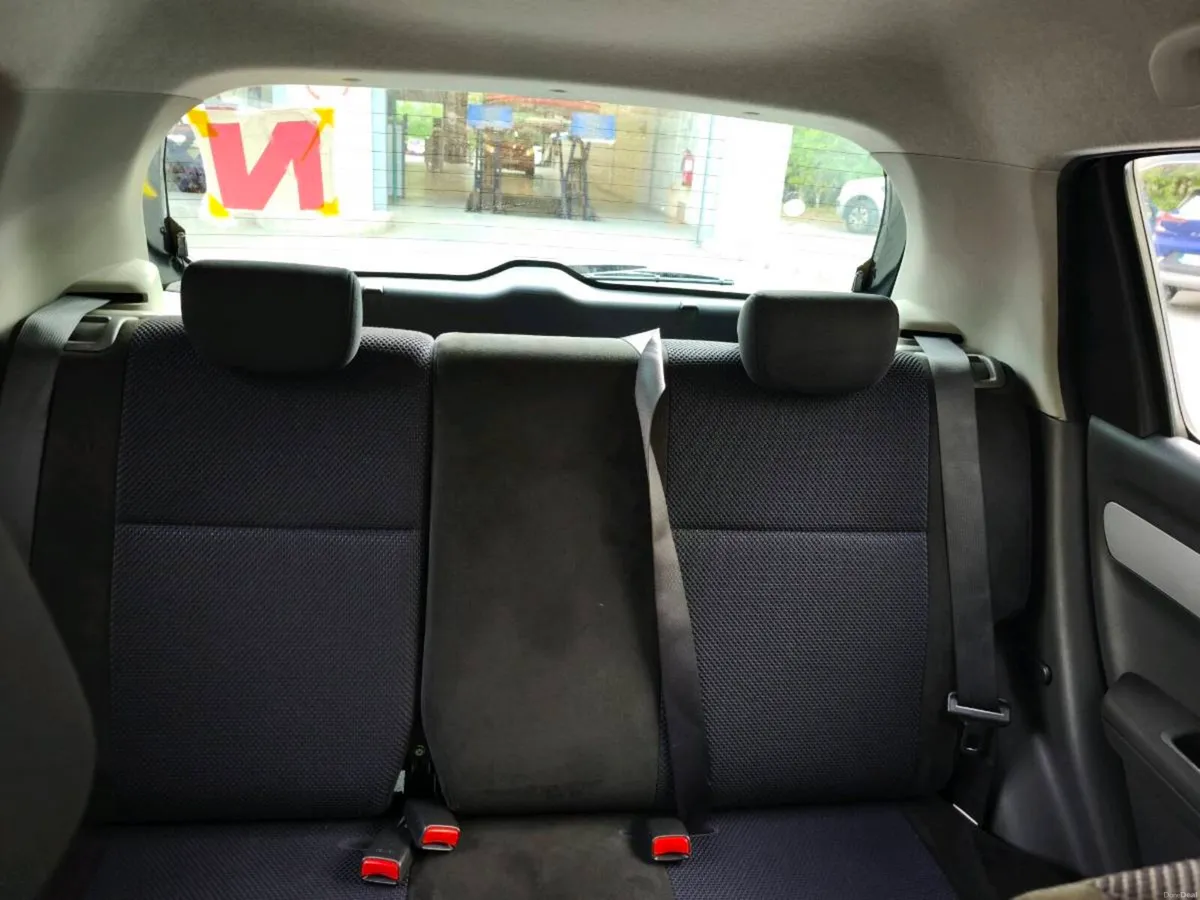 2010 Suzuki Swift Automatic - Image 4