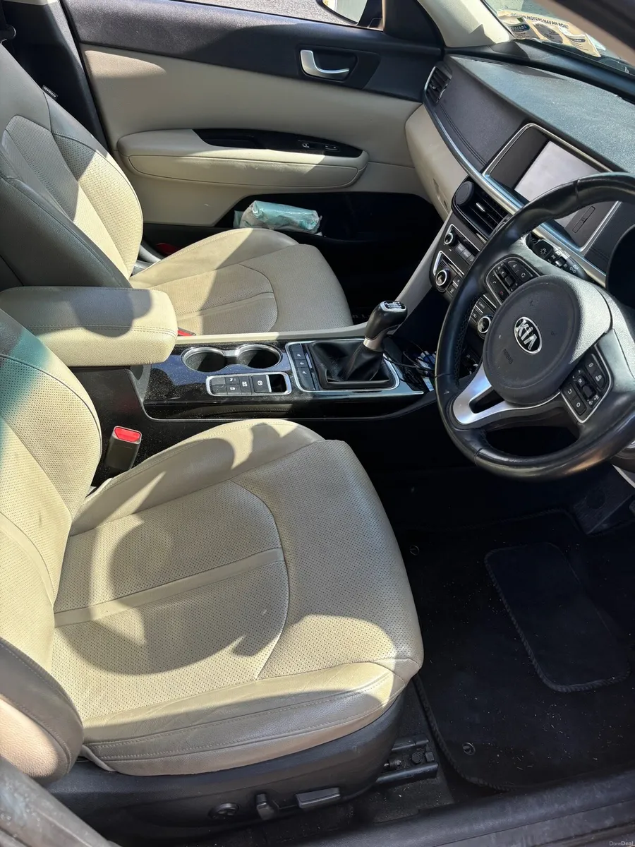 Kia Optima 1.7, Platinum, High Spec, Beautiful Car - Image 2
